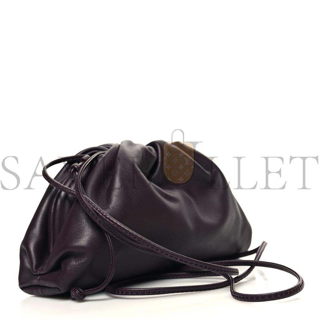 BOTTEGA VENETA BUTTER CALFSKIN THE MINI POUCH GRAPE (22*14*6cm)