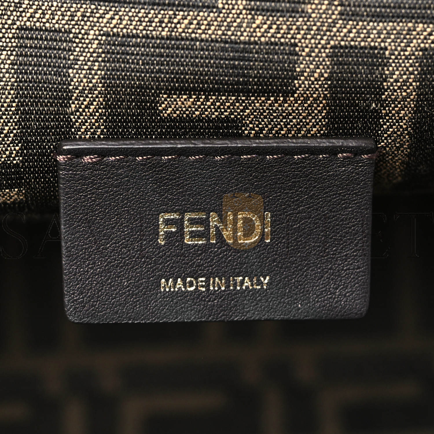 FENDI SHINY NAPPA MEDIUM FENDI FIRST BLACK (31*25*11cm)