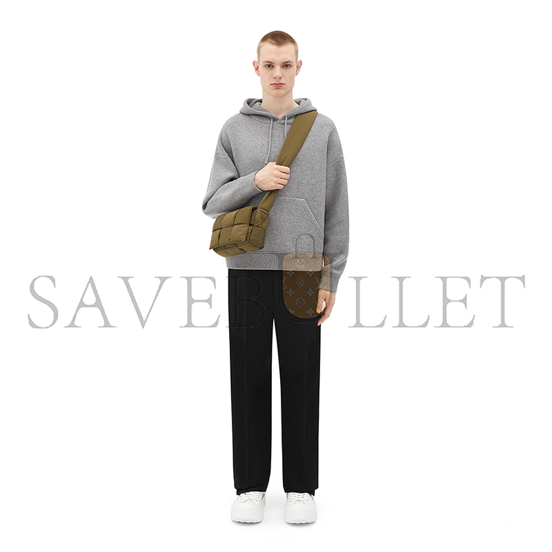BOTTEGA VENETA SMALL PADDED TECH CASSETTE 755182VBO812877 (23*14*7.5cm) BOTTEGA VENETA SMALL PADDED TECH CASSETTE 755182VBO812877 (23*14*7.5cm)