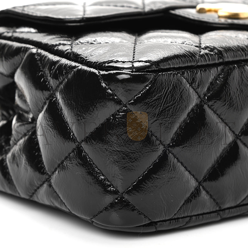 CHANEL SHINY CRUMPLED CALFSKIN QUILTED SMALL WAVY CC HOBO AS4323 (18*17*6cm)
