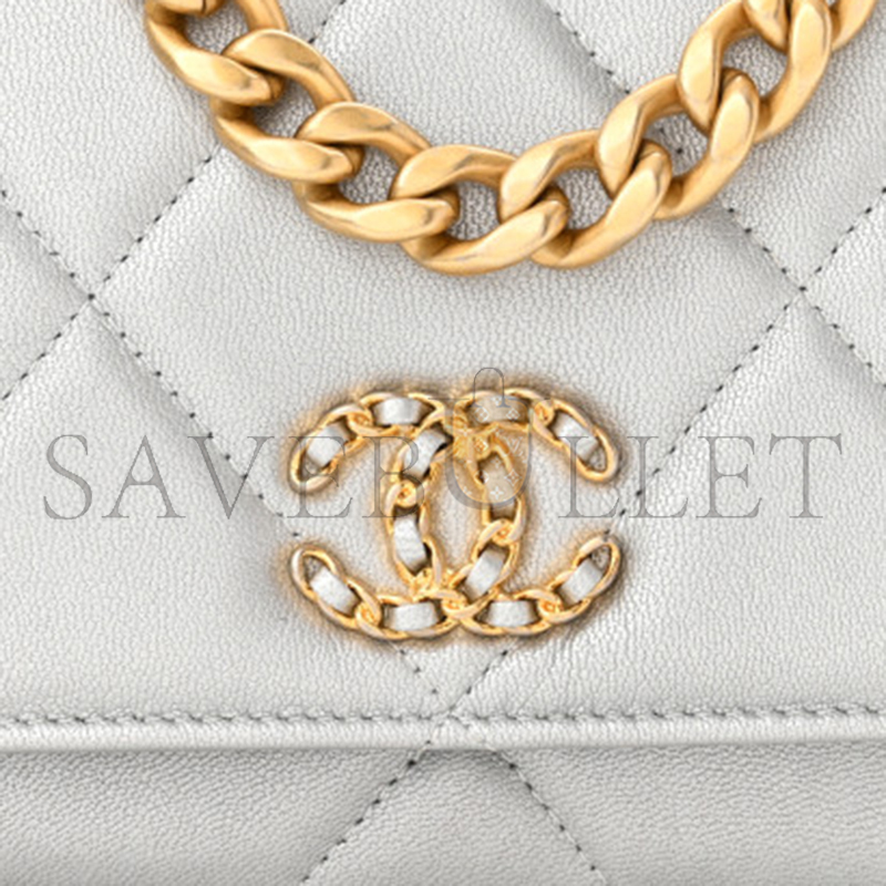 CHANEL METALLIC LAMBSKIN QUILTED 19 WALLET ON CHAIN WOC 1191203 (19*11*3cm)