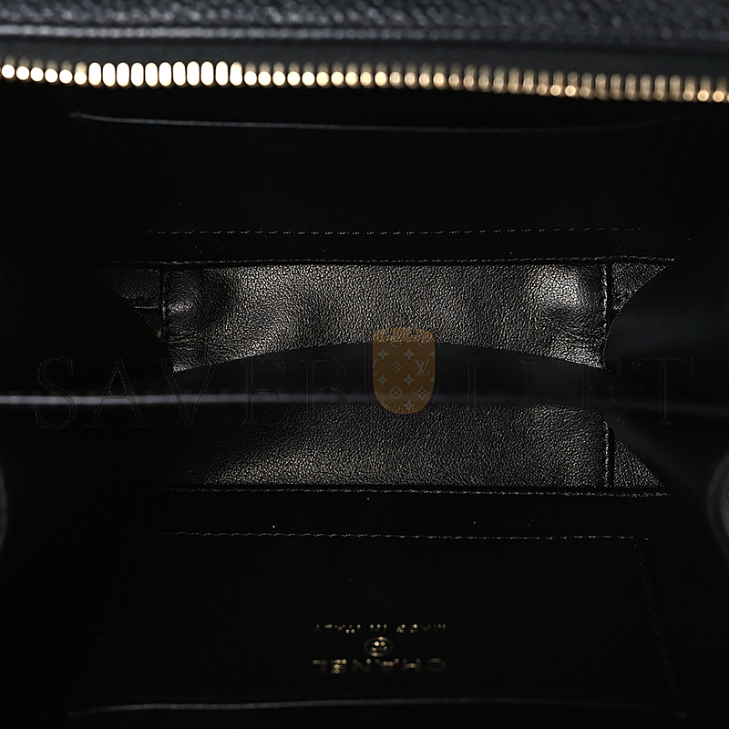 CHANEL CC FILIGREE VANITY CLUTCH WITH CHAIN BLACK A84452 (14*10*6cm)
