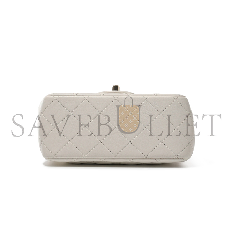 CHANEL FOOTBALL CRUSH MINI FLAP BAG 1420152 (17*13.5*7cm)