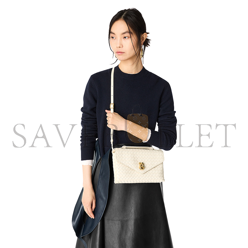 BOTTEGA VENETA KNOT LOCK 817191V08Z09195 (25*16*5.5cm) BOTTEGA VENETA KNOT LOCK 817191V08Z09195 (25*16*5.5cm)