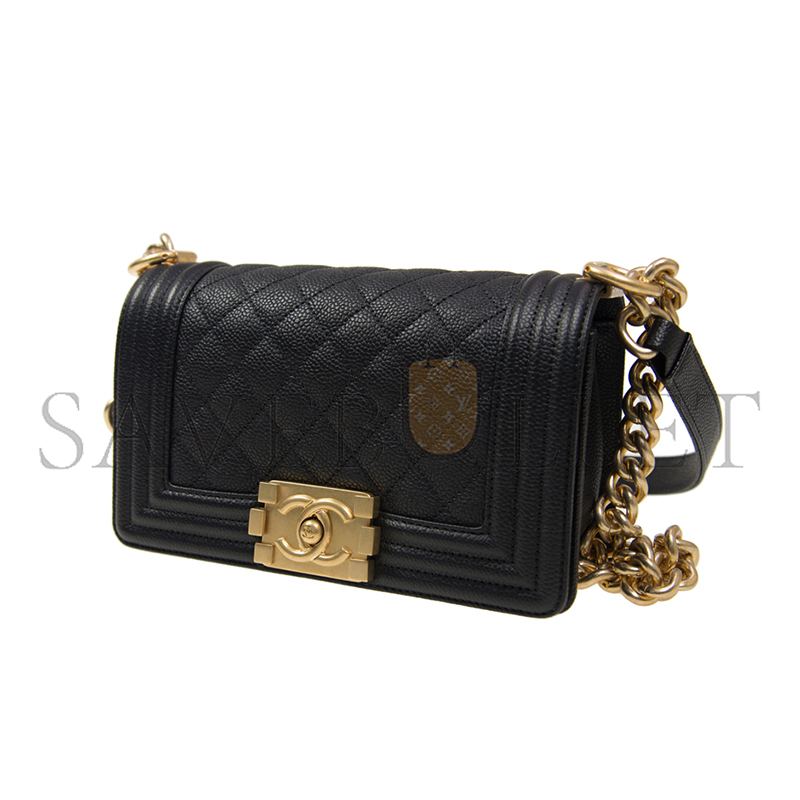 CHANEL MASTER CAVIAR QUILTED SMALL BOY FLAP A67085 (20*12*8cm)