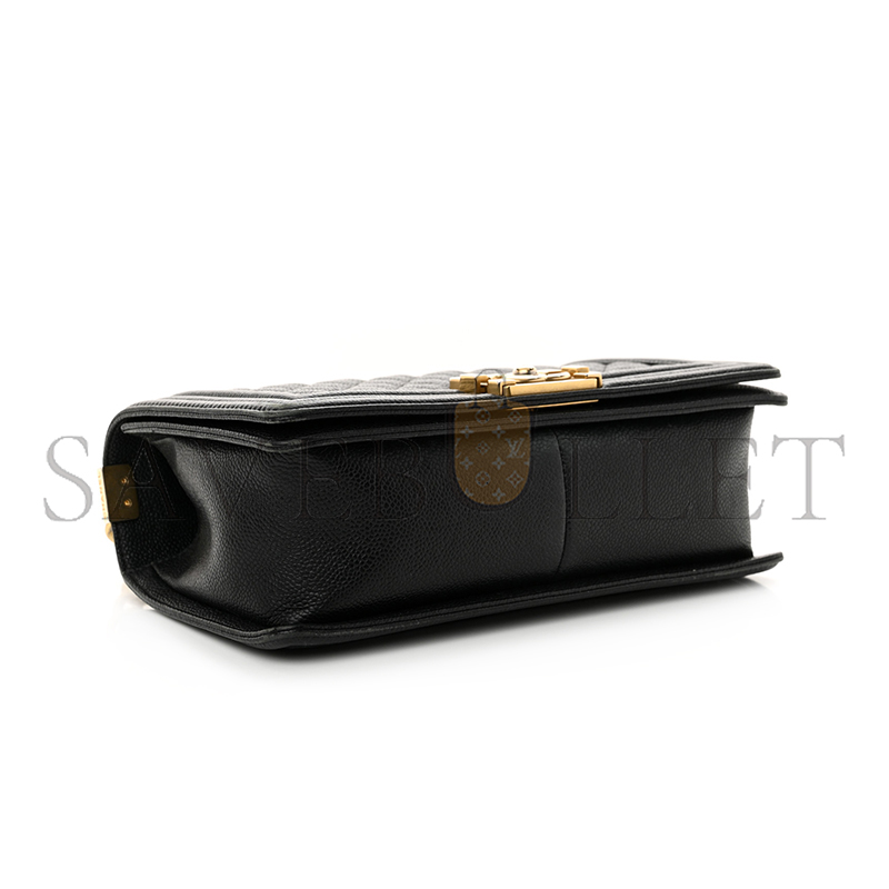 CHANEL MASTER CAVIAR QUILTED MEDIUM BOY FLAP A67086 (25*15*9cm)