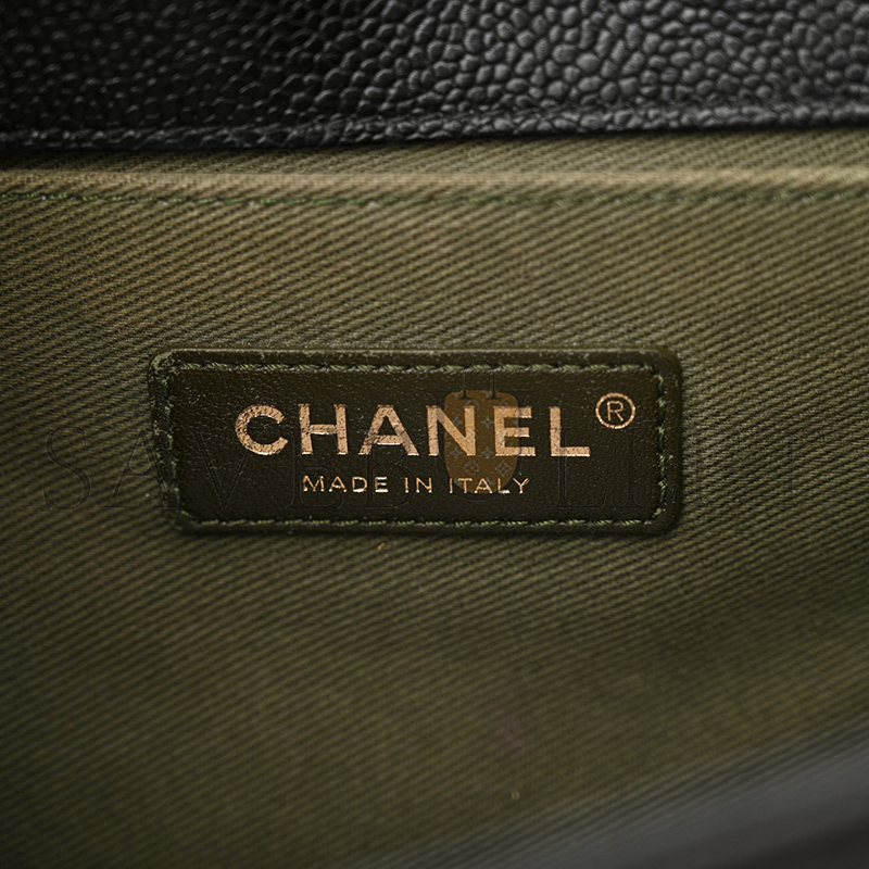 CHANEL MASTER CAVIAR QUILTED MEDIUM BOY FLAP A67086 (25*15*9cm)