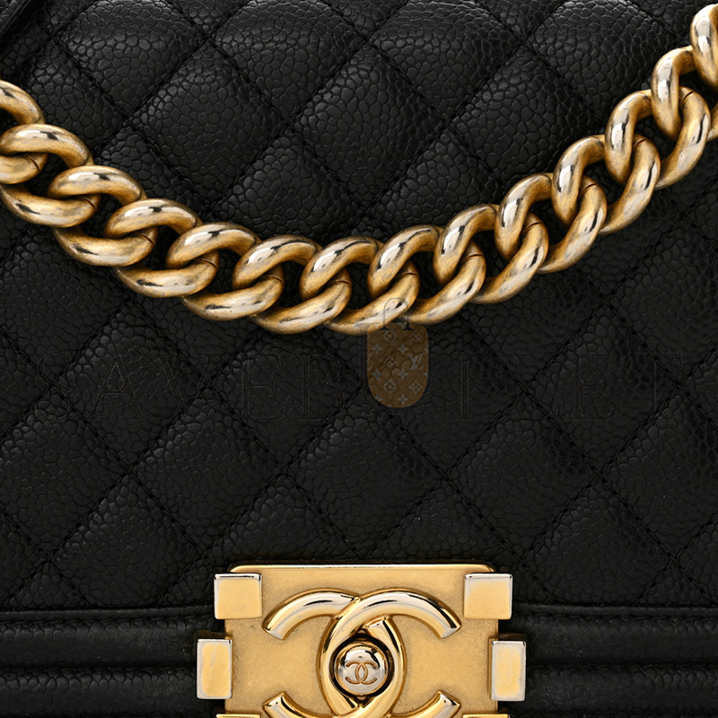 CHANEL MASTER CAVIAR QUILTED MEDIUM BOY FLAP A67086 (25*15*9cm)