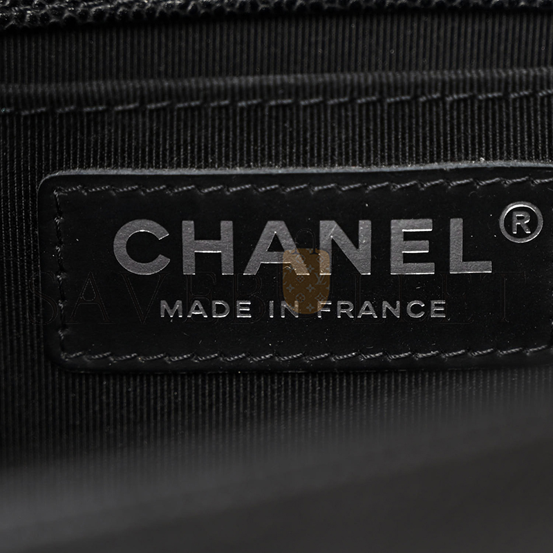 CHANEL MASTER CAVIAR QUILTED MEDIUM BOY FLAP A67086 (25*15*9cm)