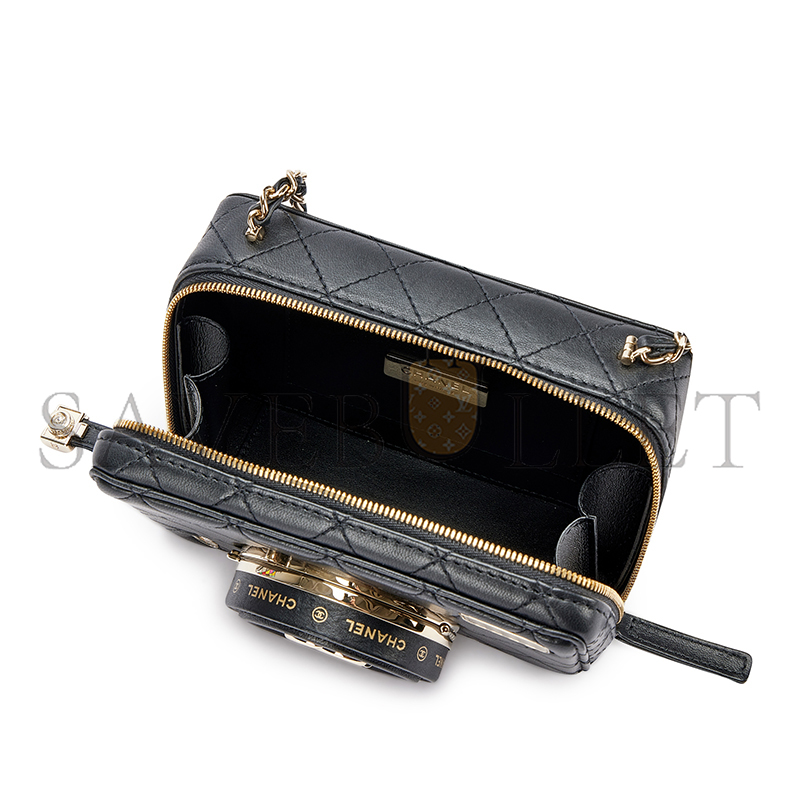 CHANEL MASTER LAMBSKIN QUILTED COCO CLICK BAG AS4817 (16*11*6cm)