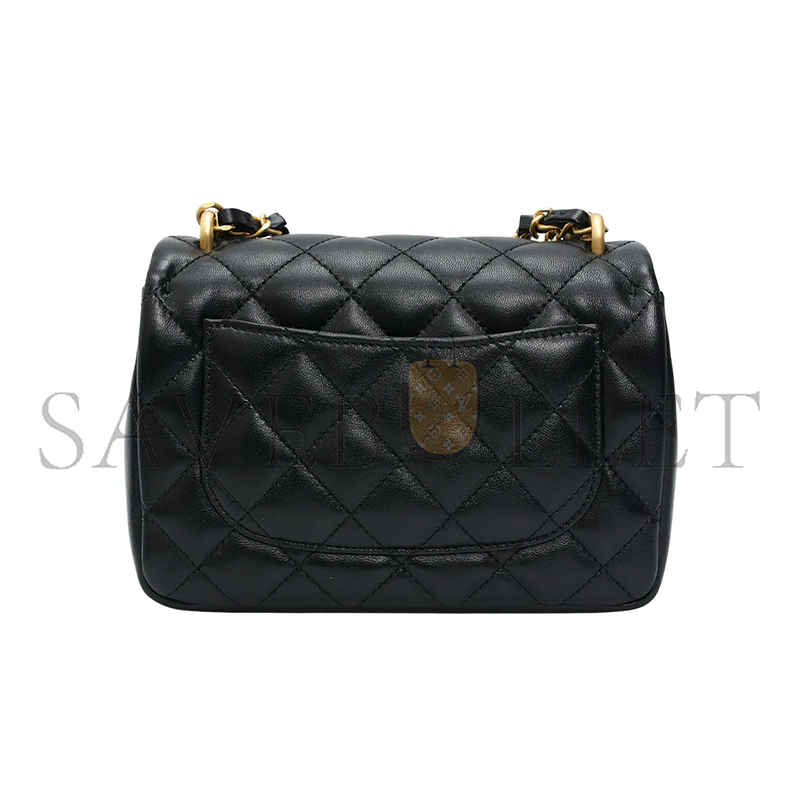 CHANEL MASTER MINI PEARL CHAIN FLAP BAG AS4385 (17*12.5*5cm)