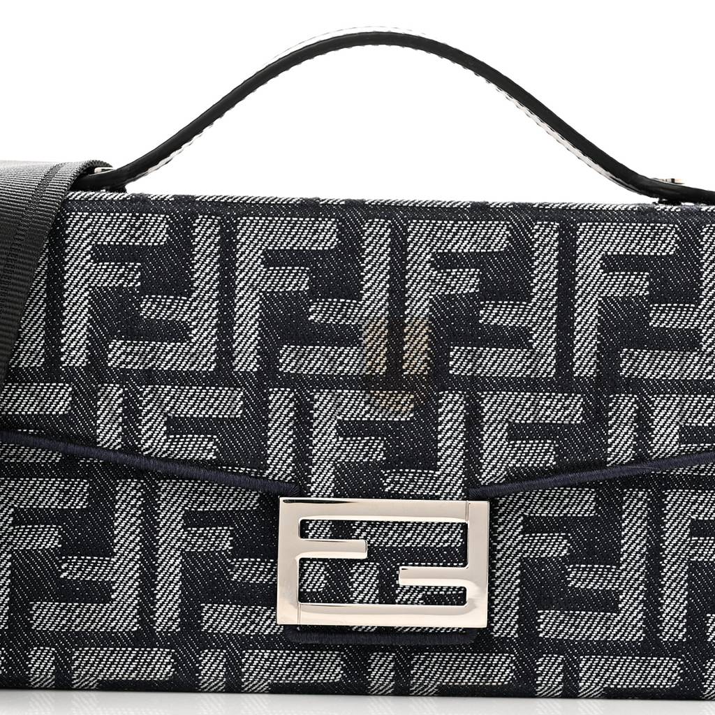 FENDI FABRIC JACQUARD REACTIVE JEAN DENIM VITELLO COVER FF BAGUETTE SOFT TRUNK BLUE BLACK (21*12*6cm)